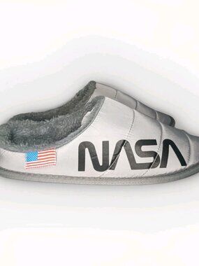 NASA Blast Off Fuzzy Space Slippers Unisex Medium New Sherpa Cozy House Shoes